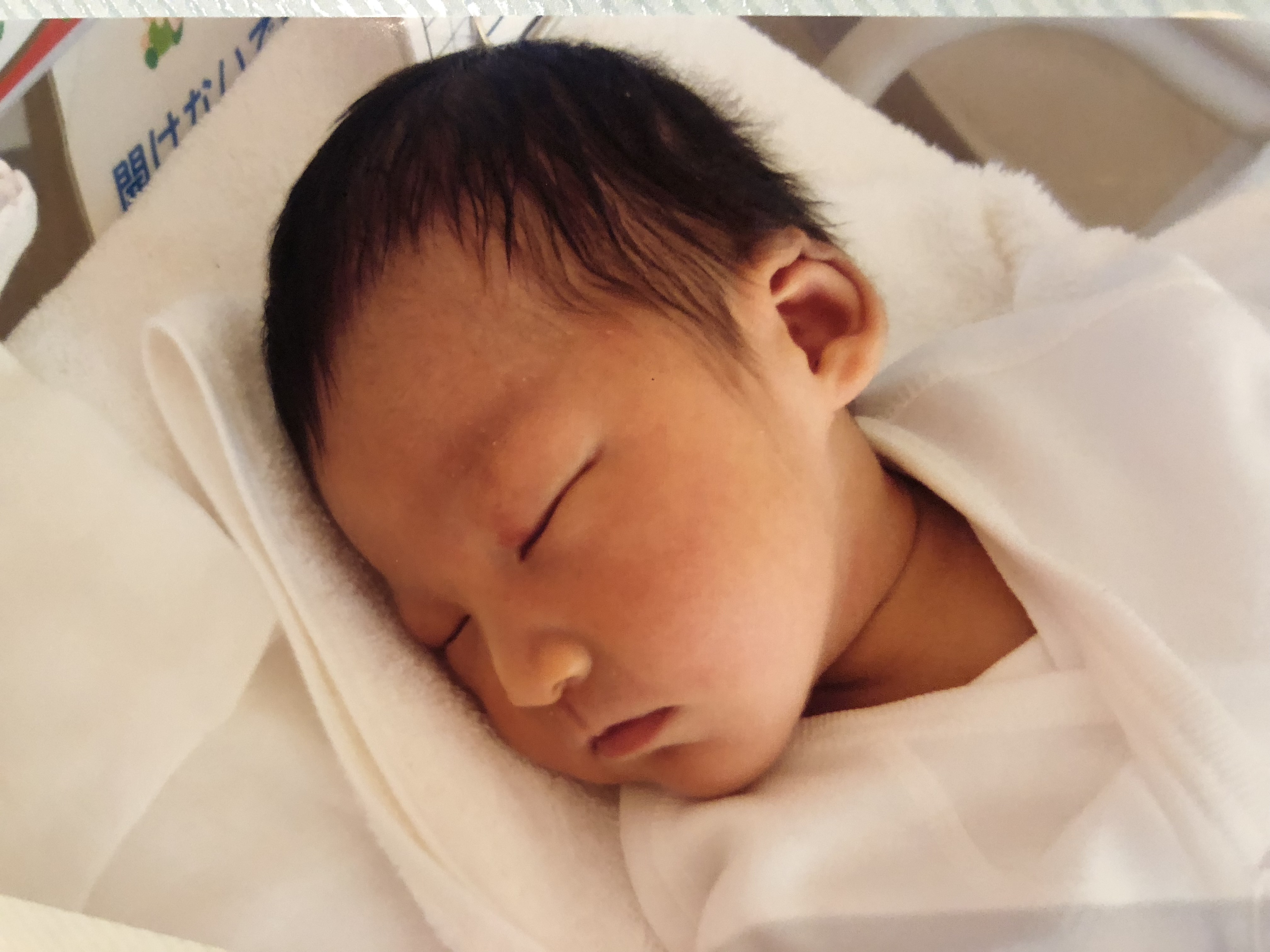 新生児が血を吐いた 理由は授乳の頑張りすぎでした 嘉藤三華の男児育児ブログ 怒ってごめんね